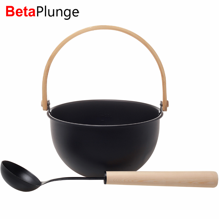 BetaPlunge sauna water bucket